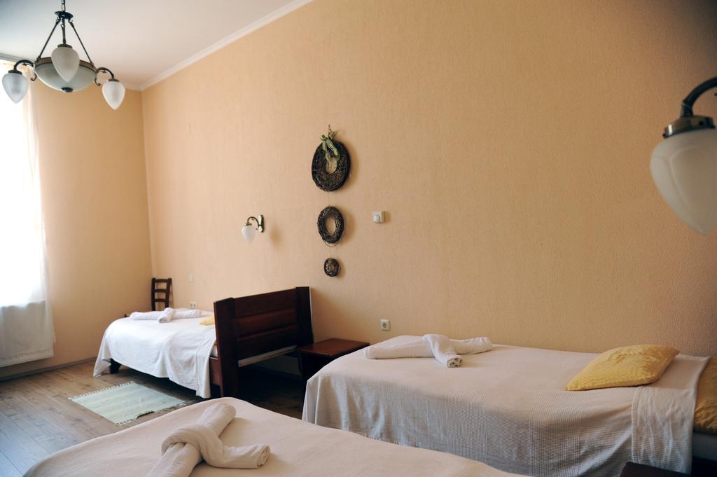 Oazis Hotel*** Надьканижа Экстерьер фото